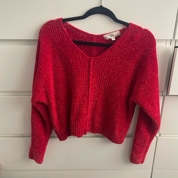 Cute sweater :) - Picture 1 of 4